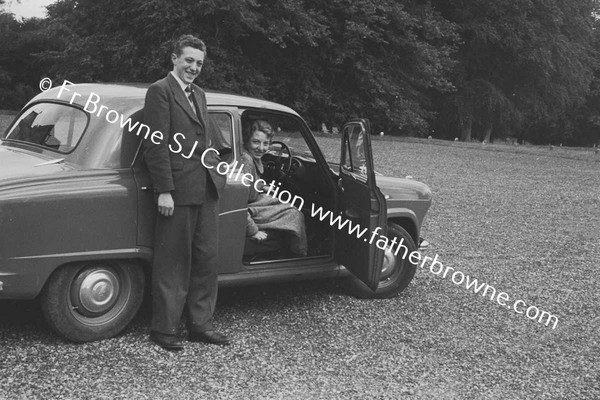 TED BROWNE (OF NAAS) AND FAMILY WITH CAR